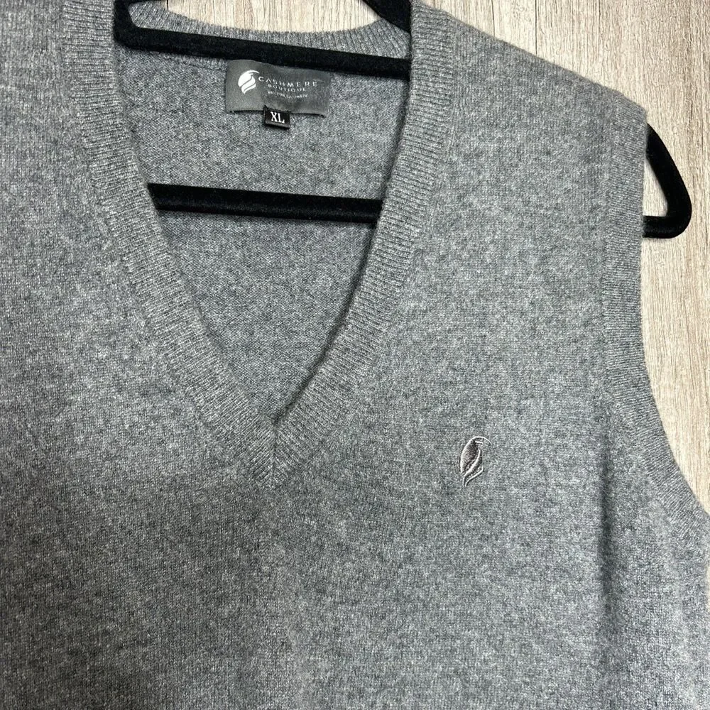 Cashmere Boutique Sweater Vest Men Size XL V Neckline Preppy Gray Color